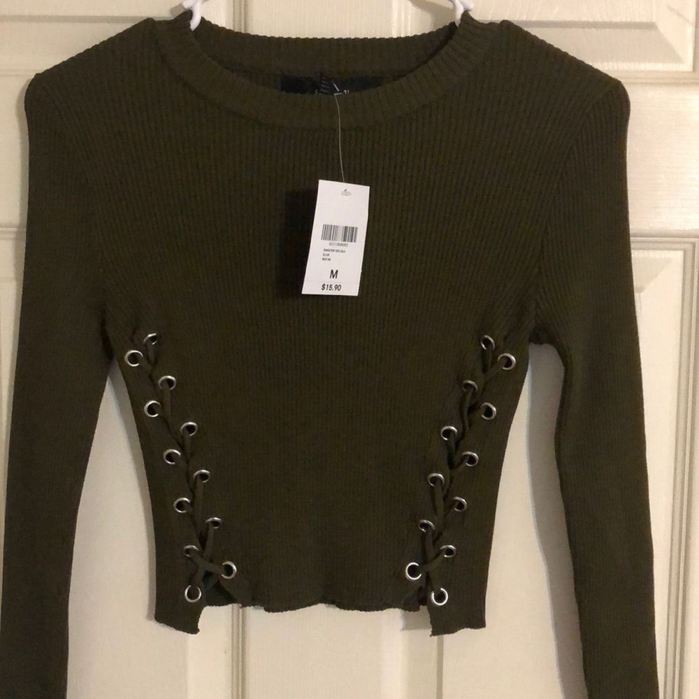Long sleeve crop shirt